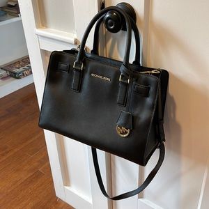Like New Michael Kors Purse